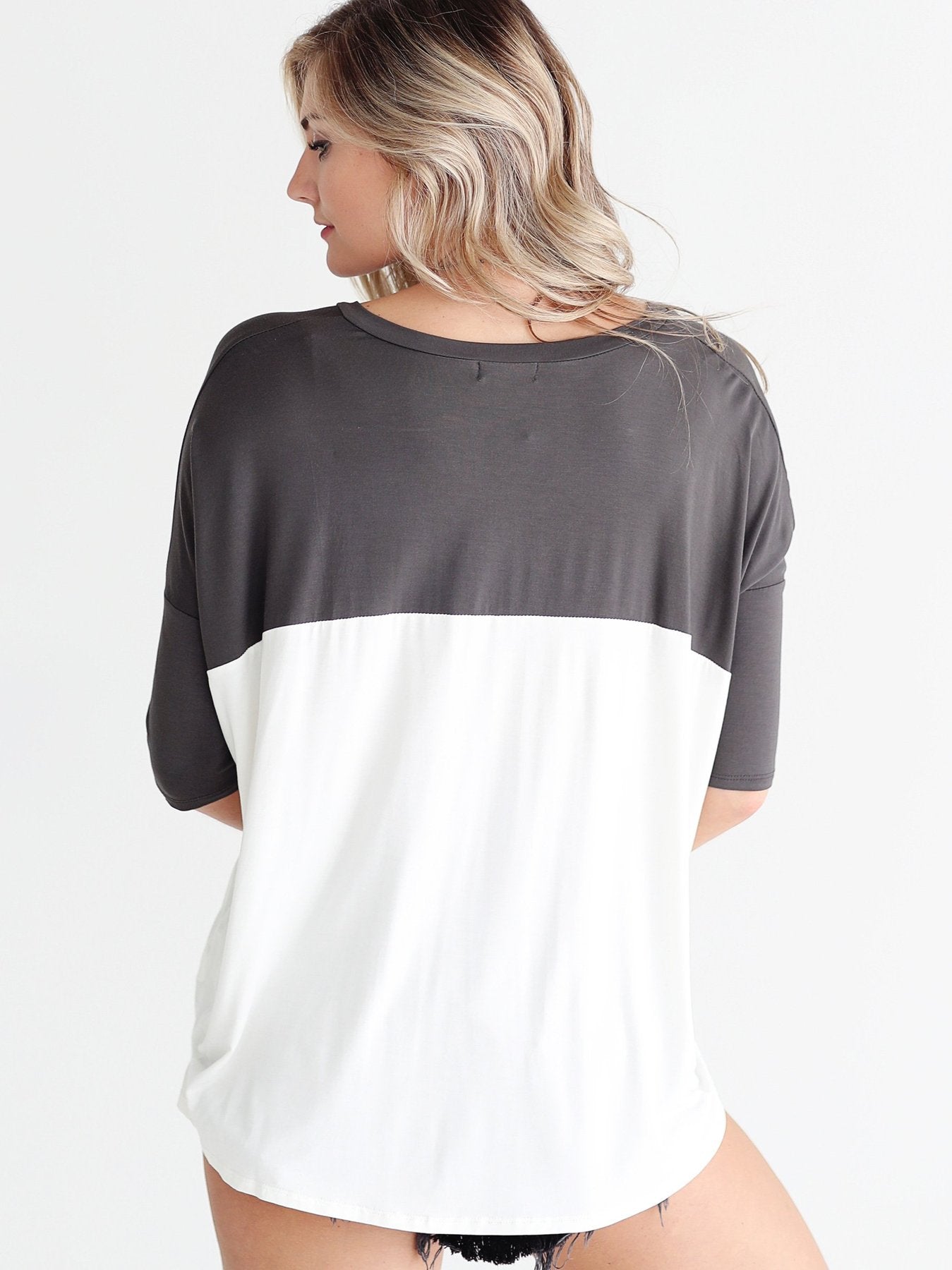 IVORY DLMN COLOR BLOCK POCKET TEE
