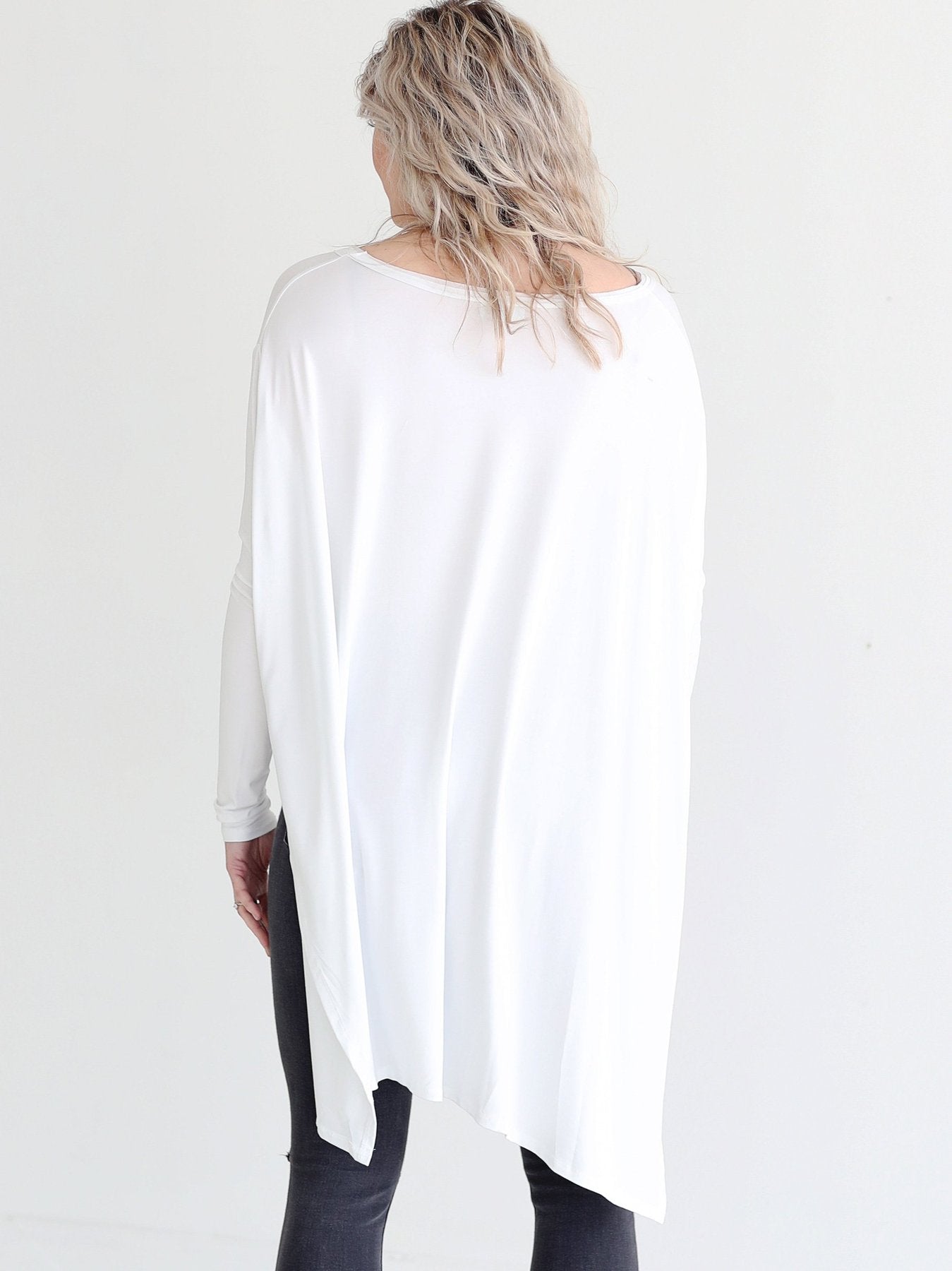 WHITE DLMN OVERSIZED TEE