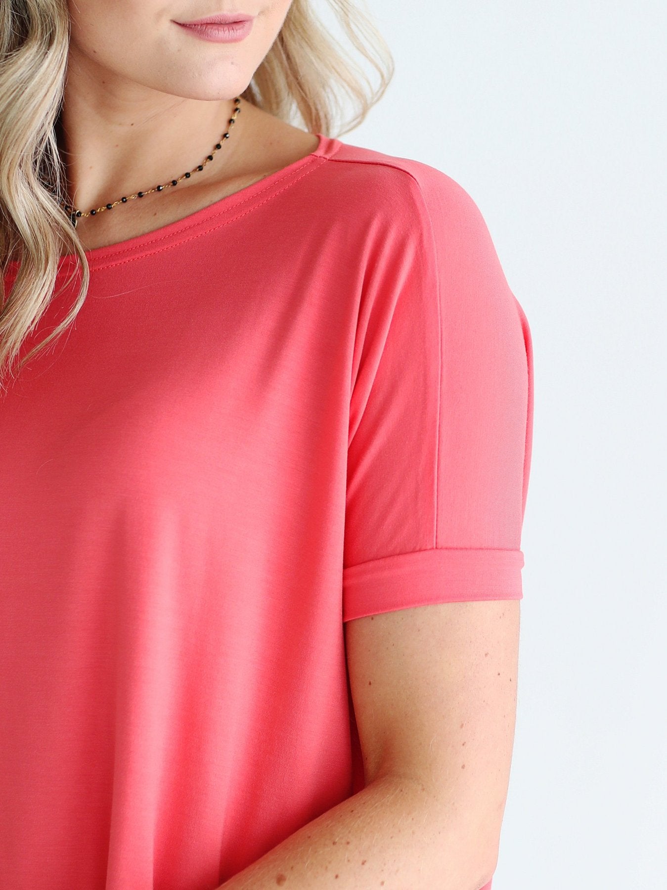 HOT CORAL SHORT SLEEVE TOP